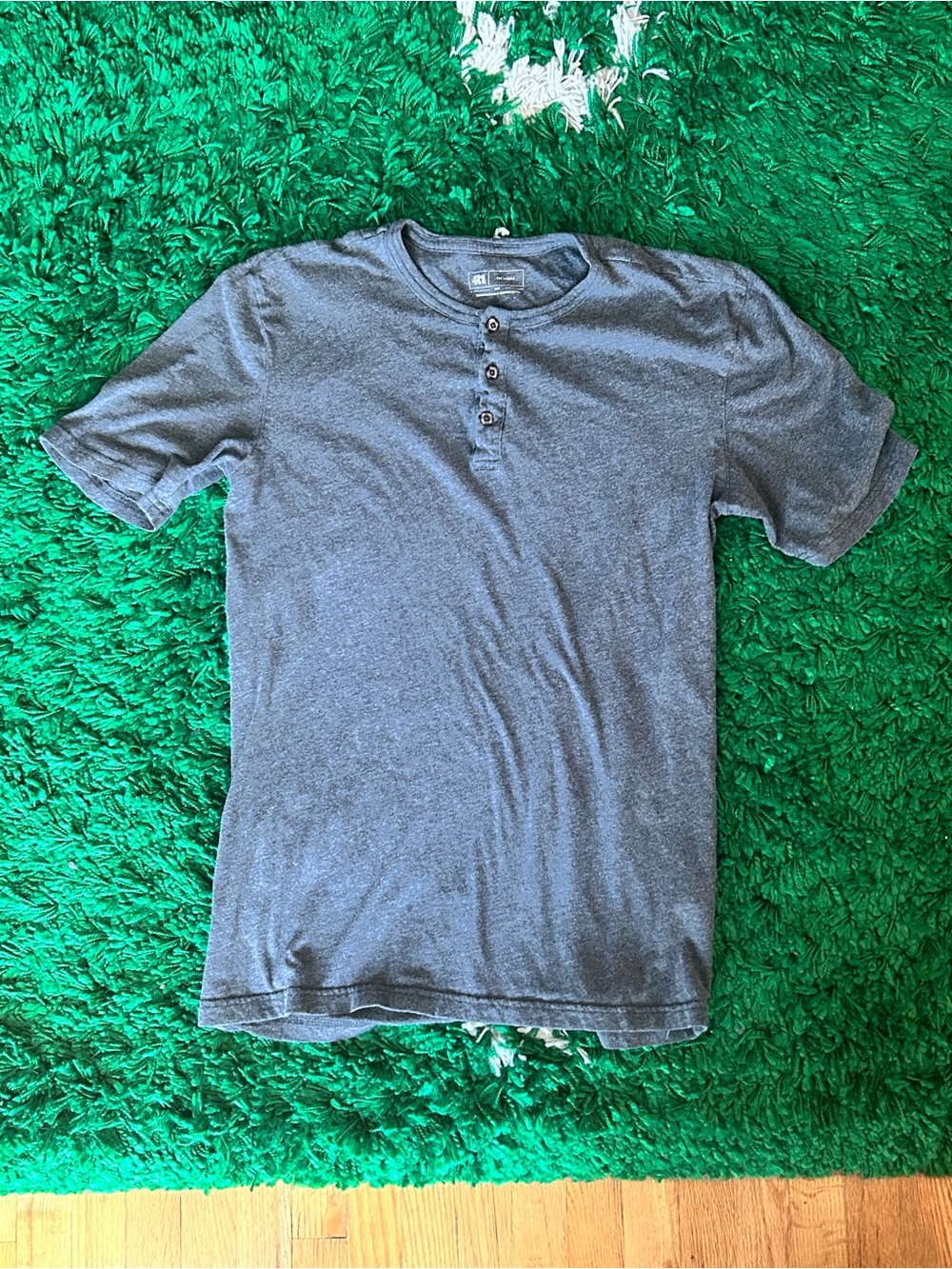 Simons Charcoal Gray Short-Sleeve Henley Shirt